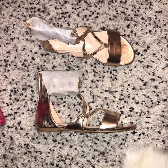 π Shoedazzle Gold Gladiator Sandals - Picture 6 of 9